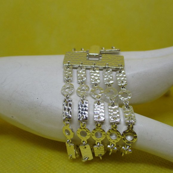 NWOT Napier Textured Multi Chain Link Bracelet Napier Multi Shaped Silver Tone - Picture 2 of 10